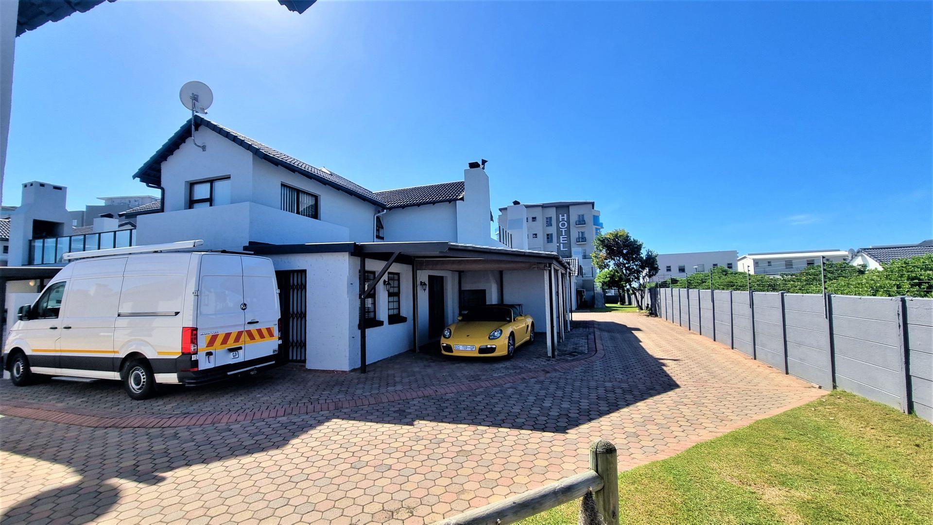 Diaz Beach Property Property and houses for sale in Diaz Beach