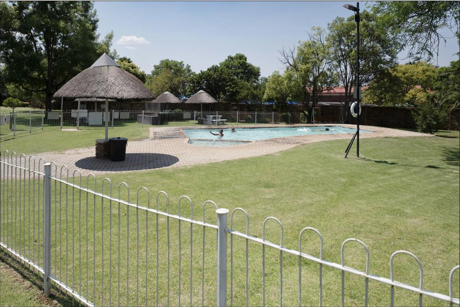 4 Bedroom Apartment / flat to rent in Middelburg Central P24114209935