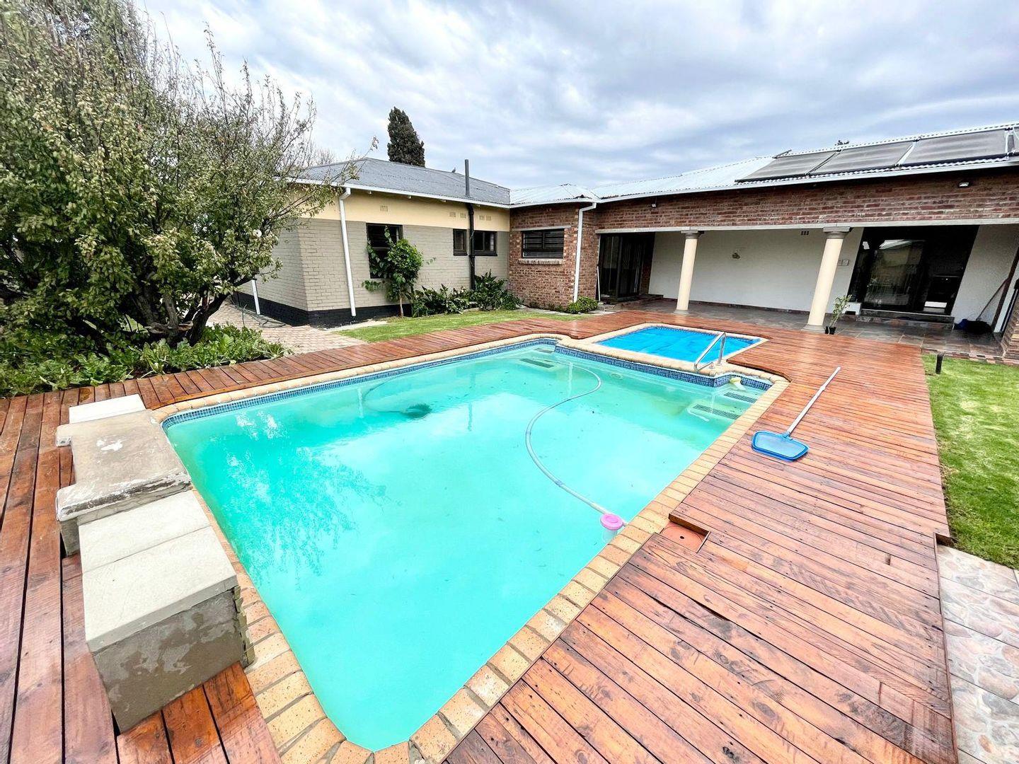 3 Bedroom House for sale in Evander P24112639268