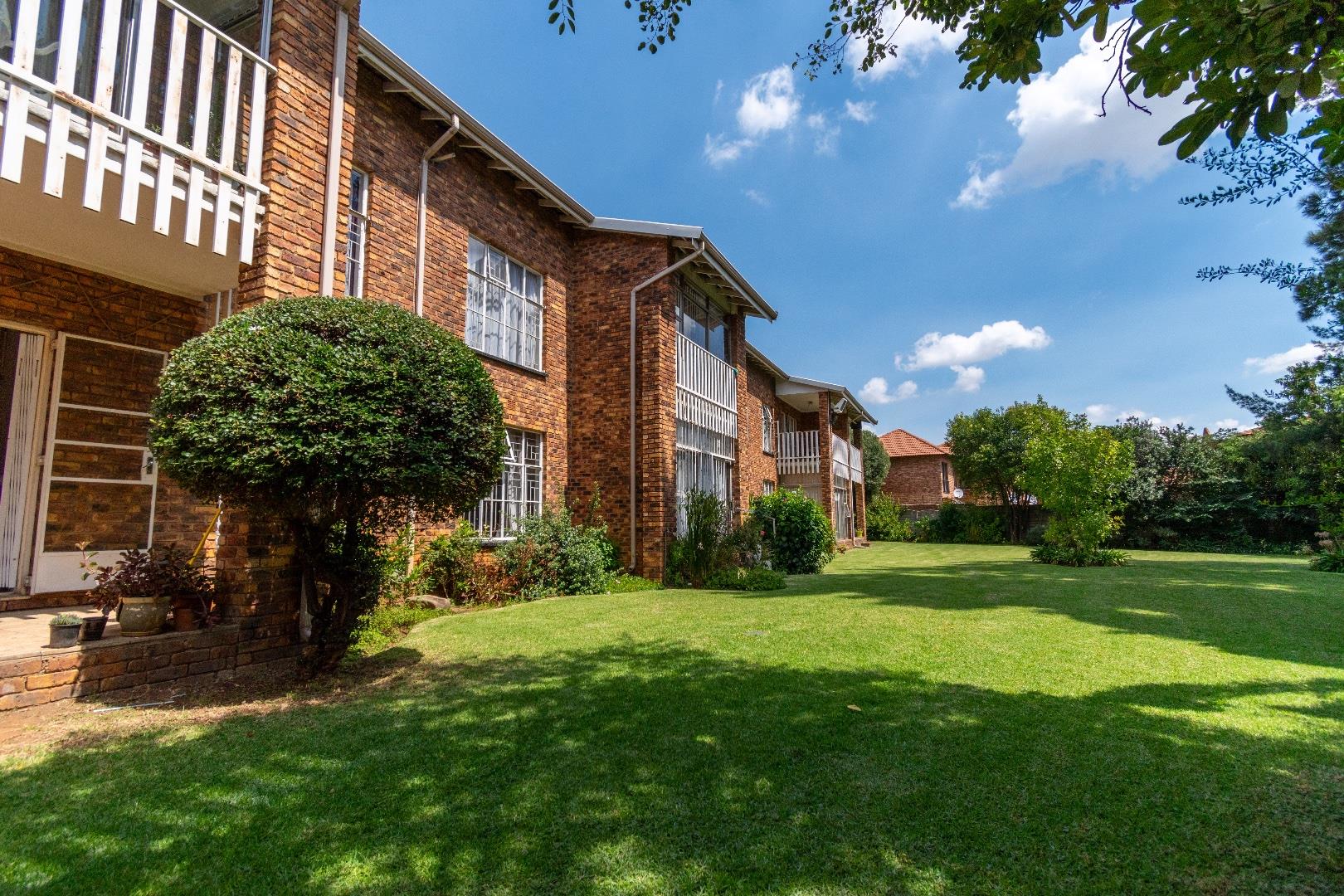 2 Bedroom Townhouse for sale in Edleen 23 Sharona P24114210344