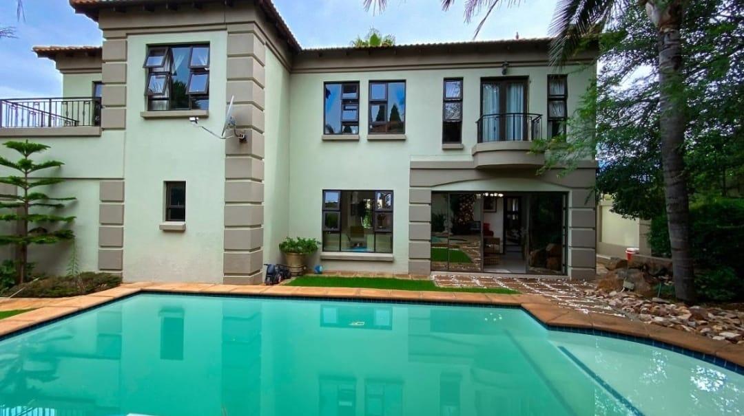 4 Bedroom House for sale in Mulbarton Prima Vista Estate, 1lm