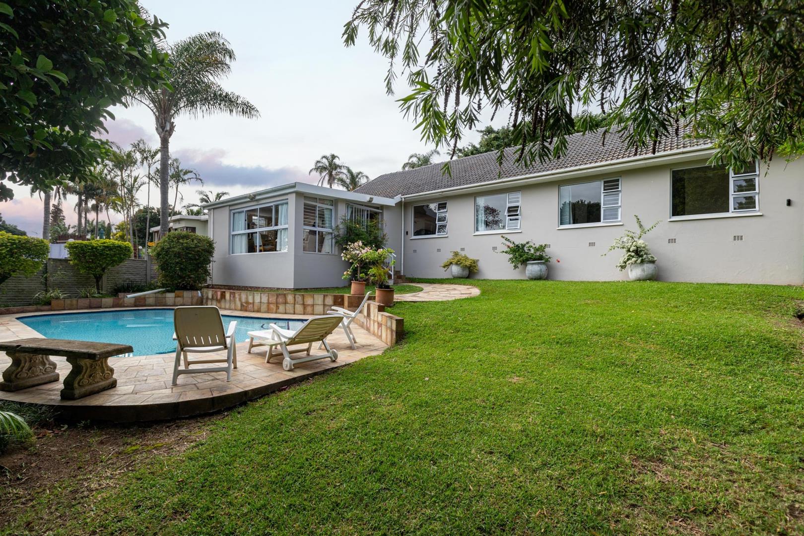 4 Bedroom House for sale in Bonnie Doon 6 Willasdale Drive P24