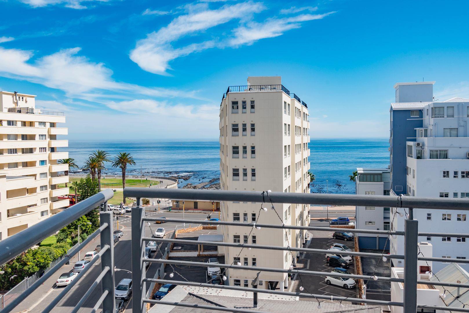2 Bedroom Apartment / flat for sale in Sea Point 501 Atlantica, 3