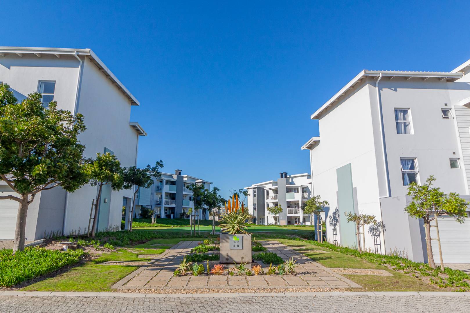 Apartments / flats to rent in Milnerton Milnerton Property