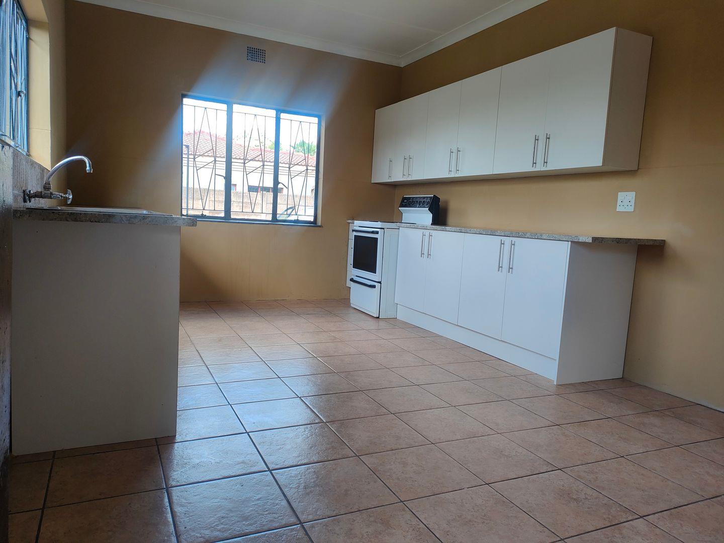 East Lynne Property Property and houses for sale in East Lynne