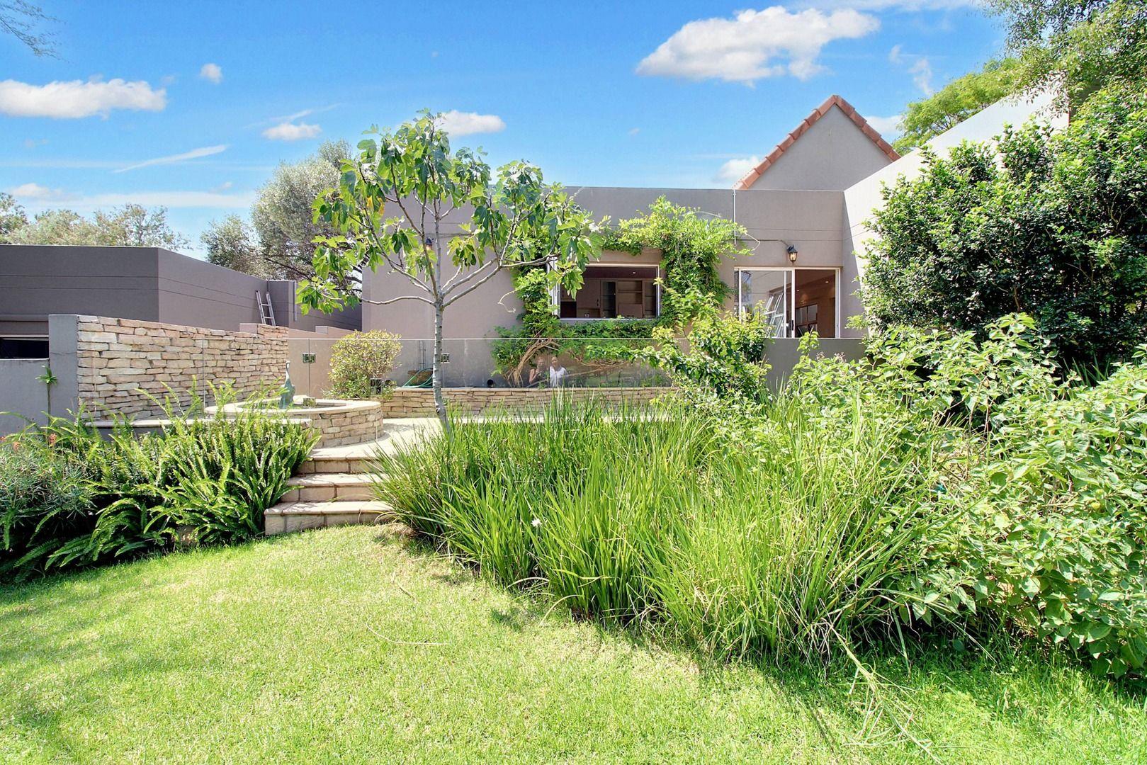 3 Bedroom House for sale in Cedar Lakes P24114214051