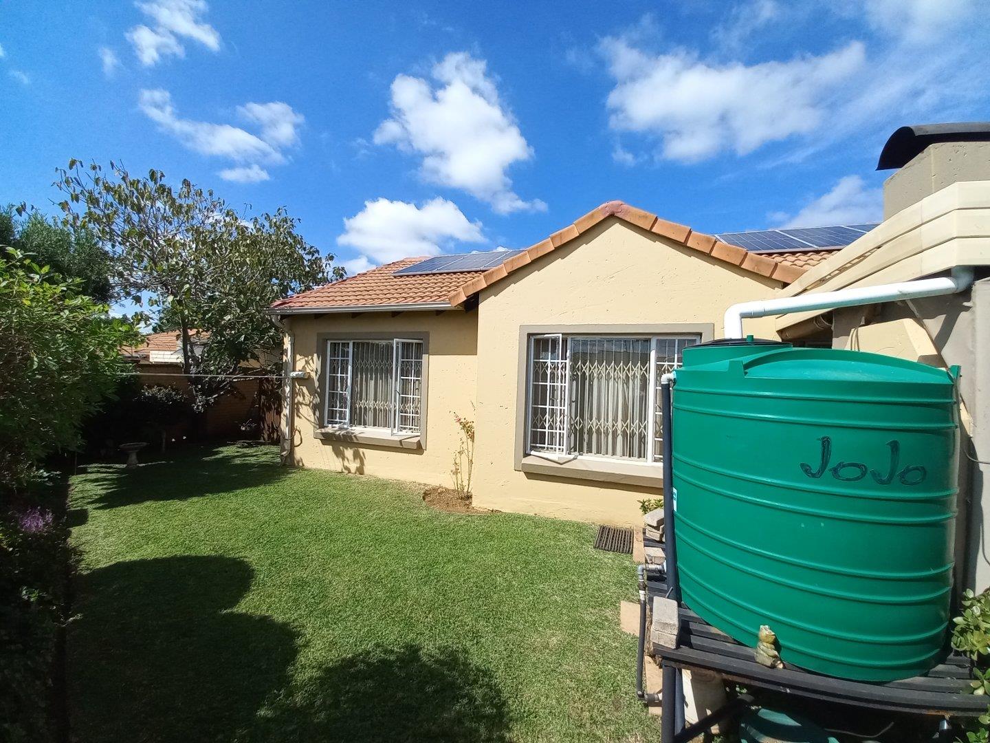 Willow Park Manor Property Property and houses for sale in Willow