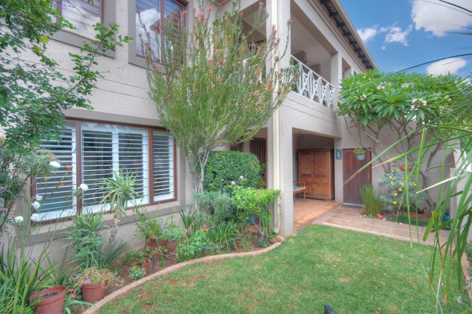 Waverley, Johannesburg Property Property and houses for sale in