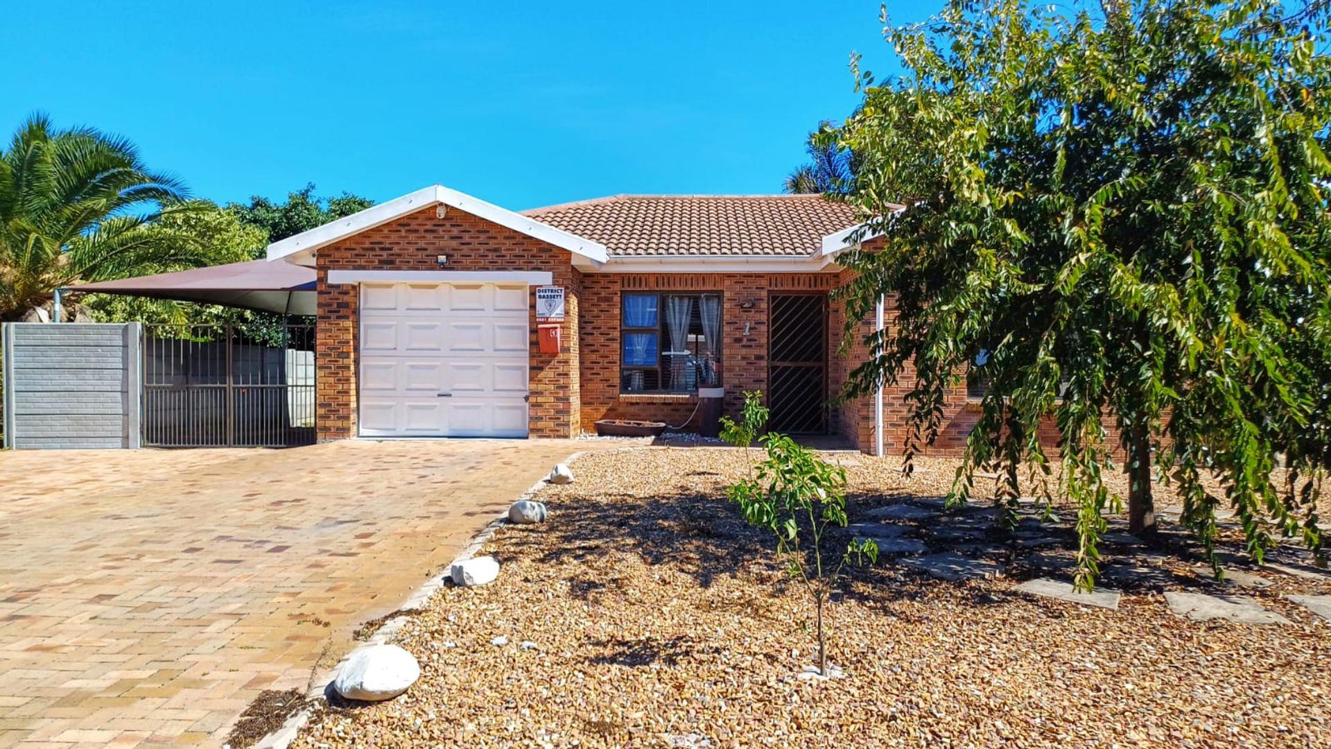 2 Bedroom House for sale in De Oude Spruit P24114216505