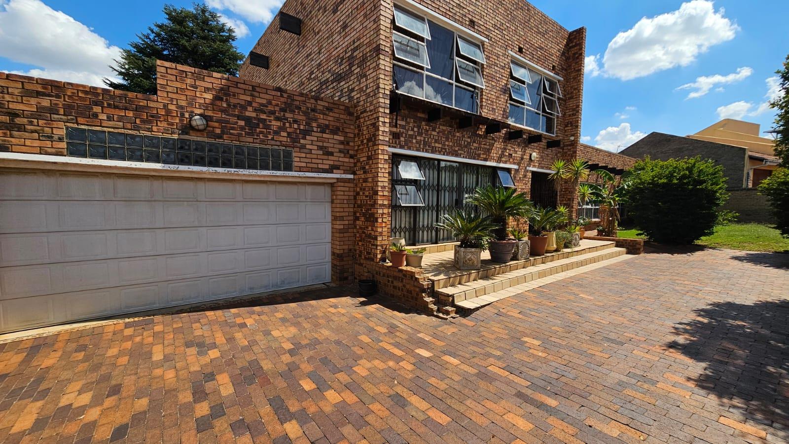 3 Bedroom House for sale in Eldorado Estate P24114217046