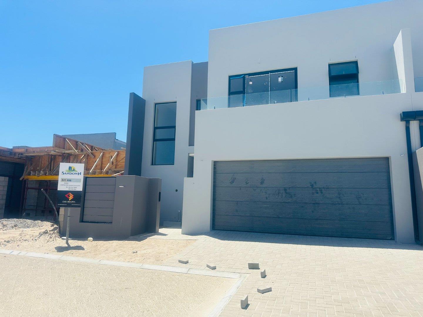 4 Bedroom House for sale in Sandown 12 Dombayer, Sandown P24114219075