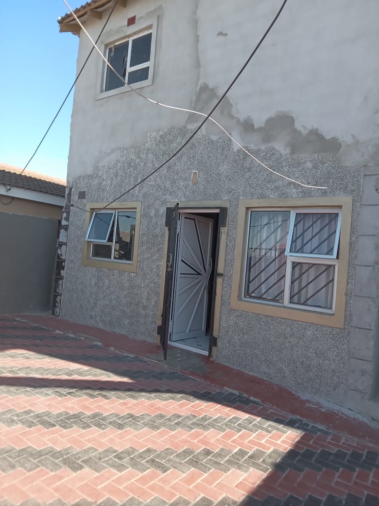 3 Bedroom House for sale in Fairdale P24114220790