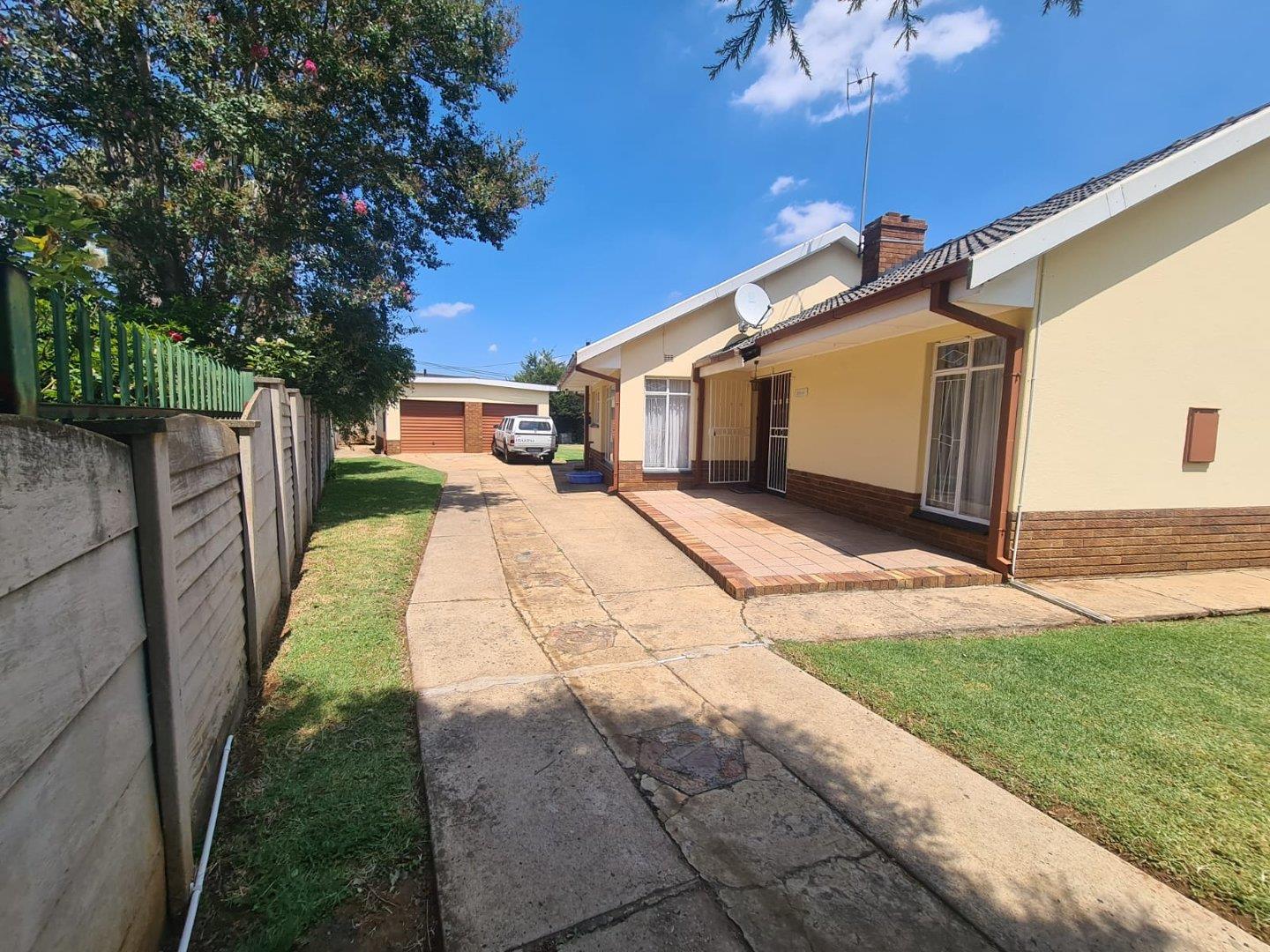 3 Bedroom House for sale in Arcon Park P24114220890