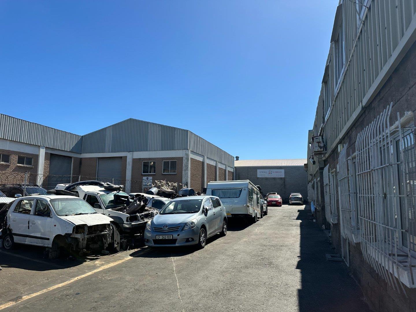 Industrial property for sale in Airport Industria 36 Manhattan Street