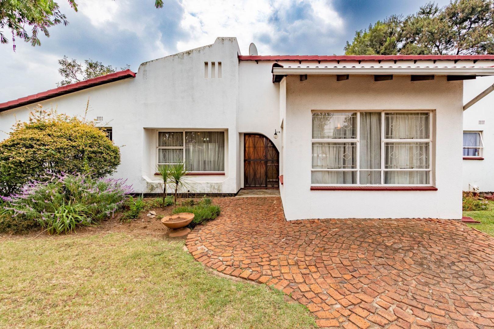 4 Bedroom House for sale in Beyers Park P24114226666