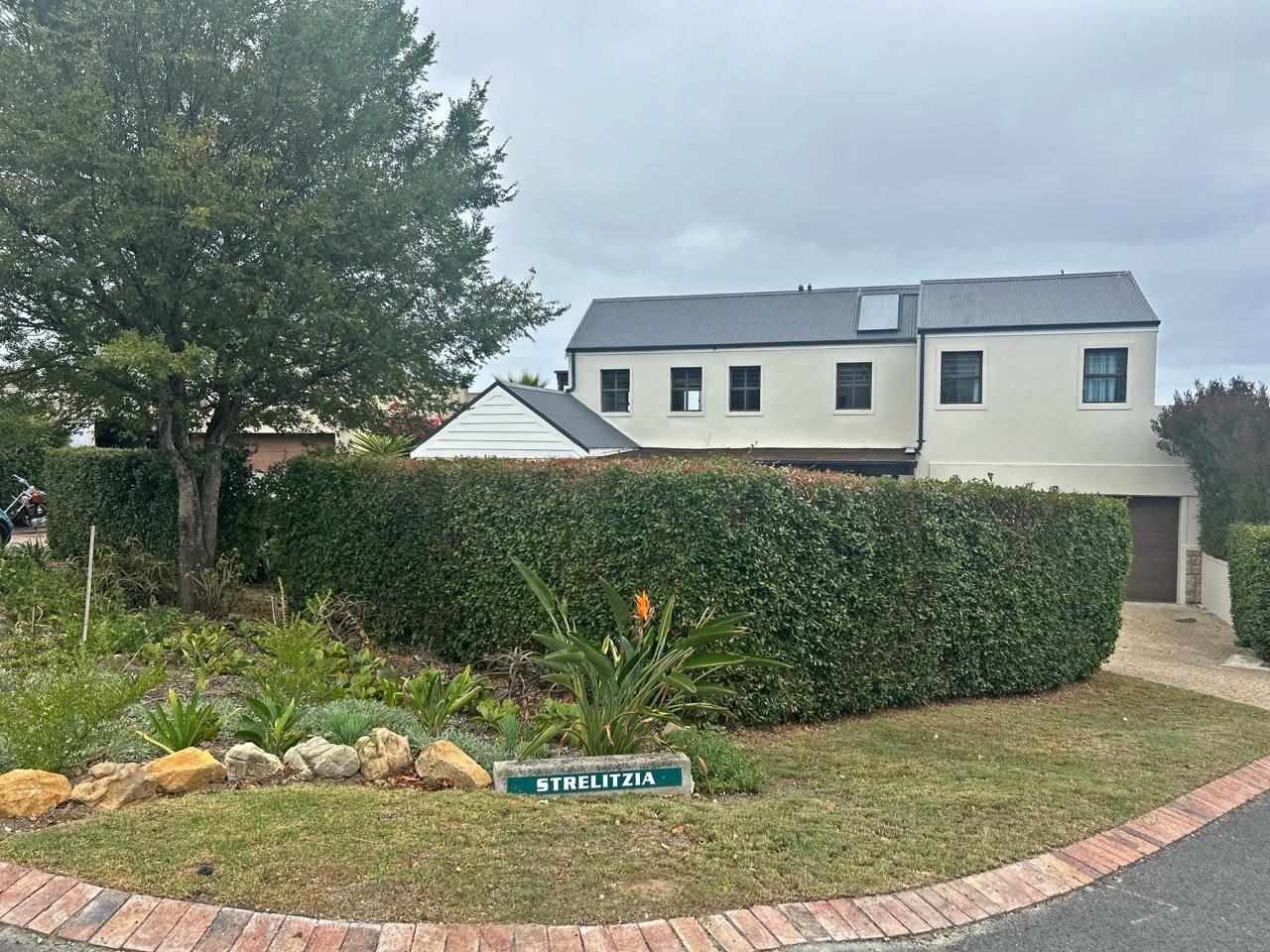 4 Bedroom House for sale in Hemel en Aarde Estate 3 Strelitzia P24