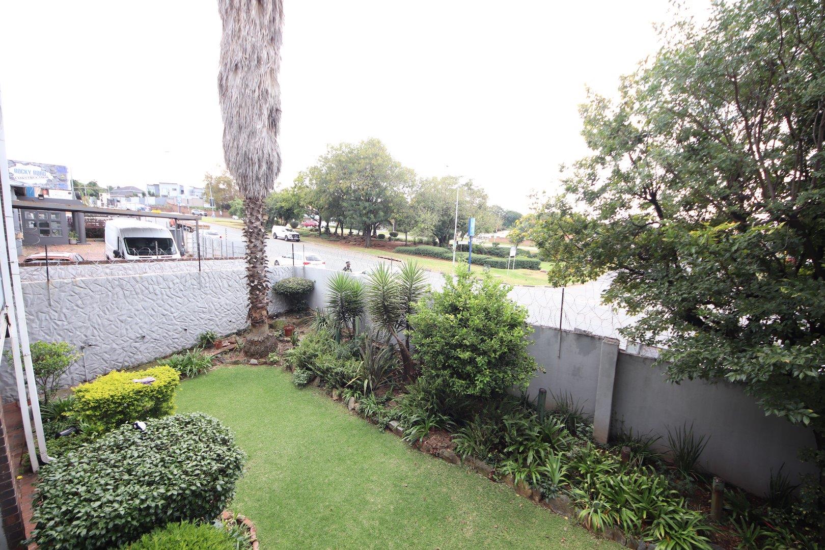 2 Bedroom Apartment / flat for sale in Edenvale Central P24114229501