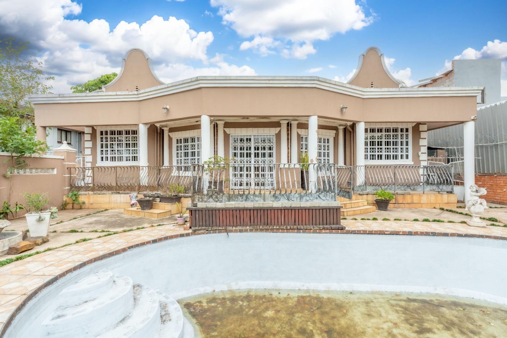 10 Bedroom House for sale in Glenwood 469 King Dinuzulu Road P24