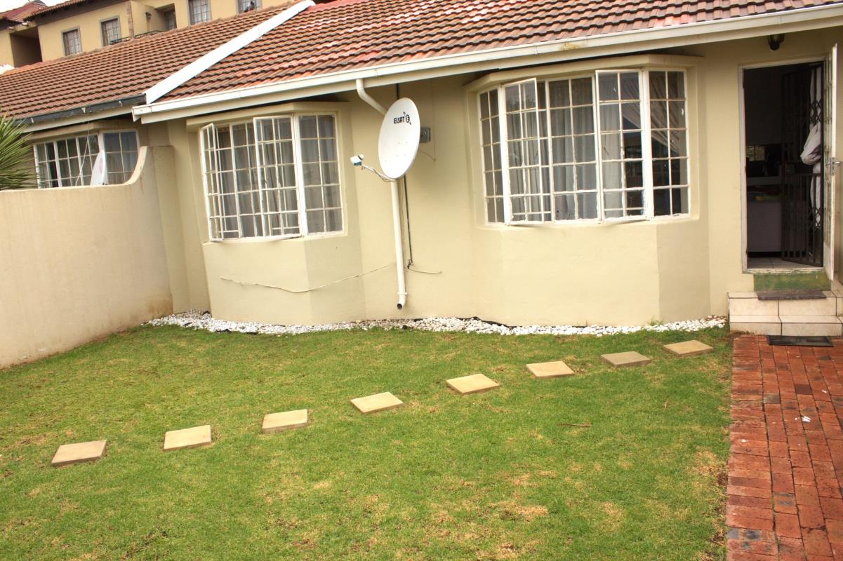 2 Bedroom Townhouse for sale in Norkem Park 343 Pongola River Drive