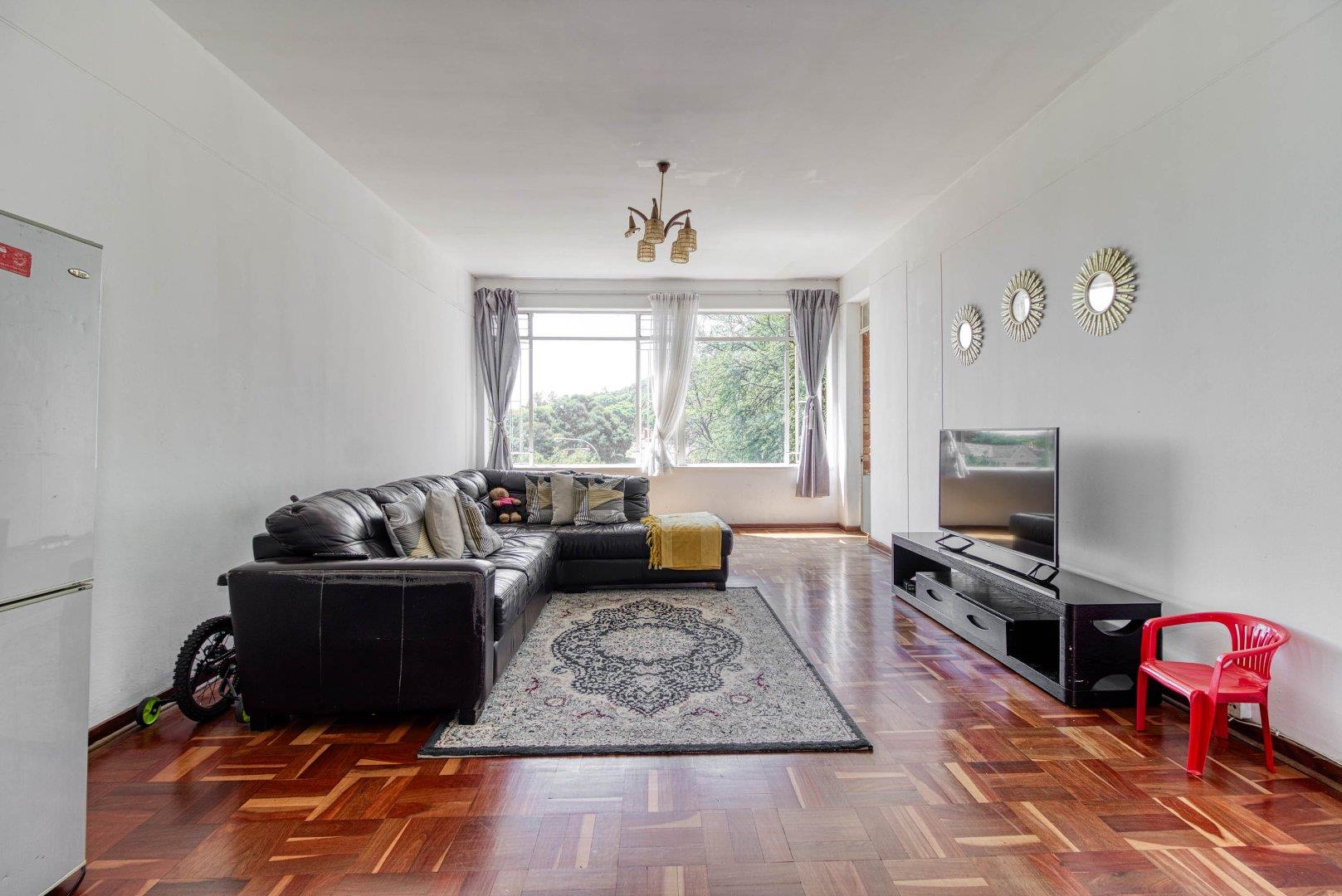 2 Bedroom Apartment / flat for sale in Killarney P24114231970