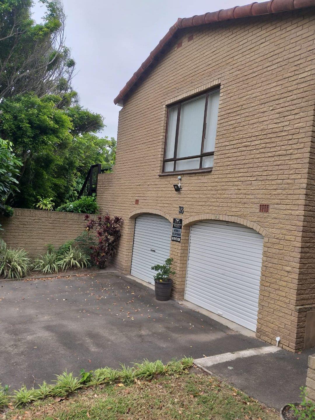 3 Bedroom House for sale in Scottburgh South P24114232356