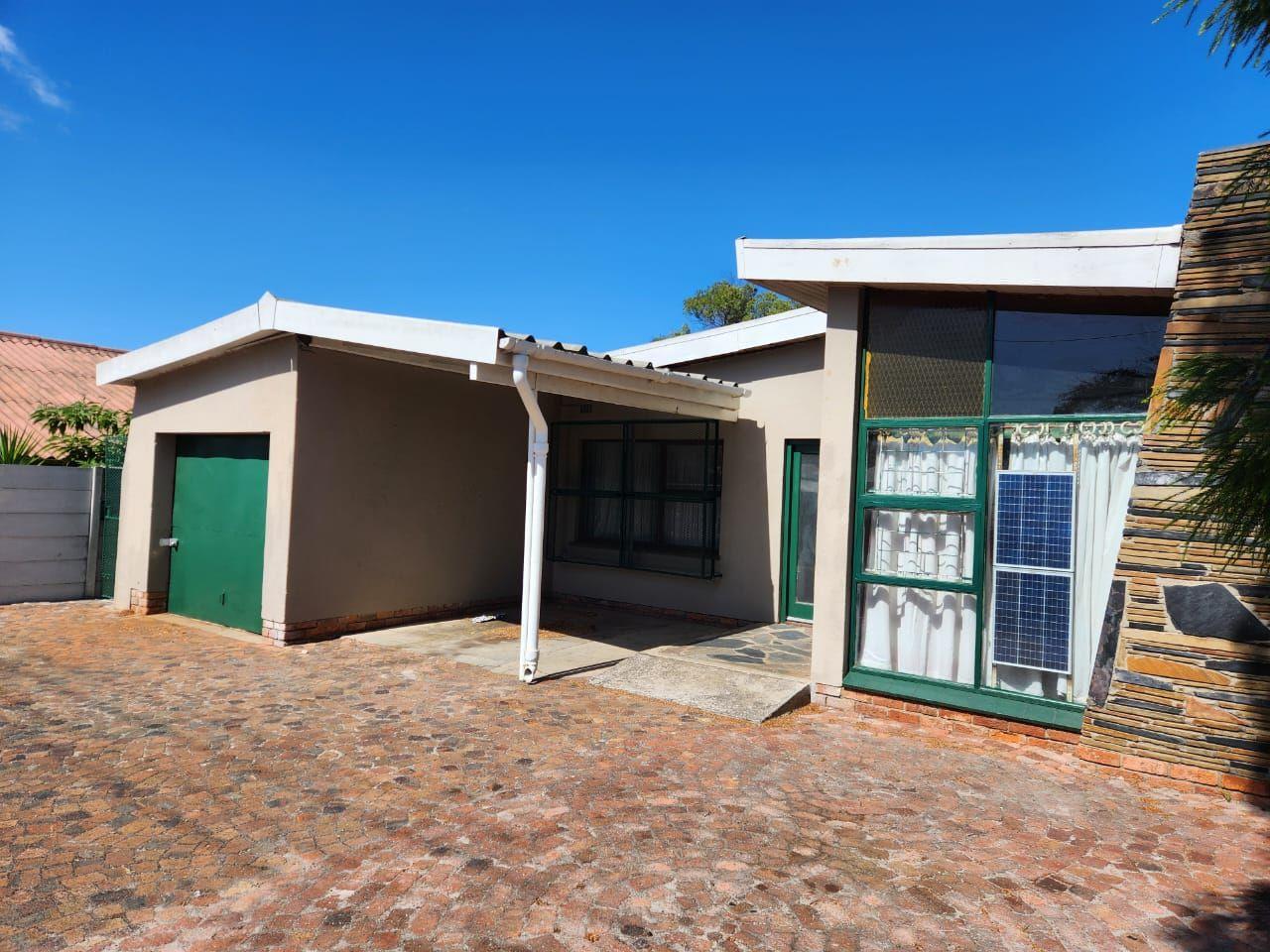 Oakdale Property Property and houses for sale in Oakdale