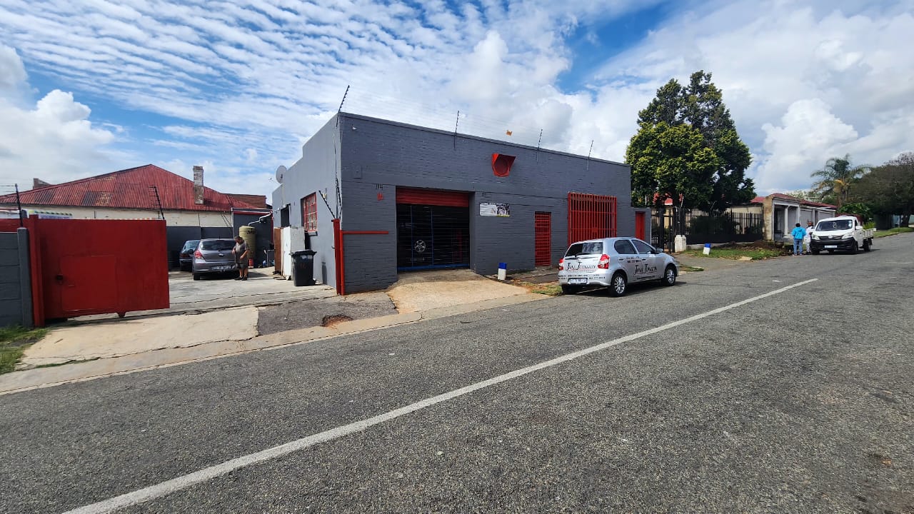 Commercial property for sale in Regents Park P24114232745