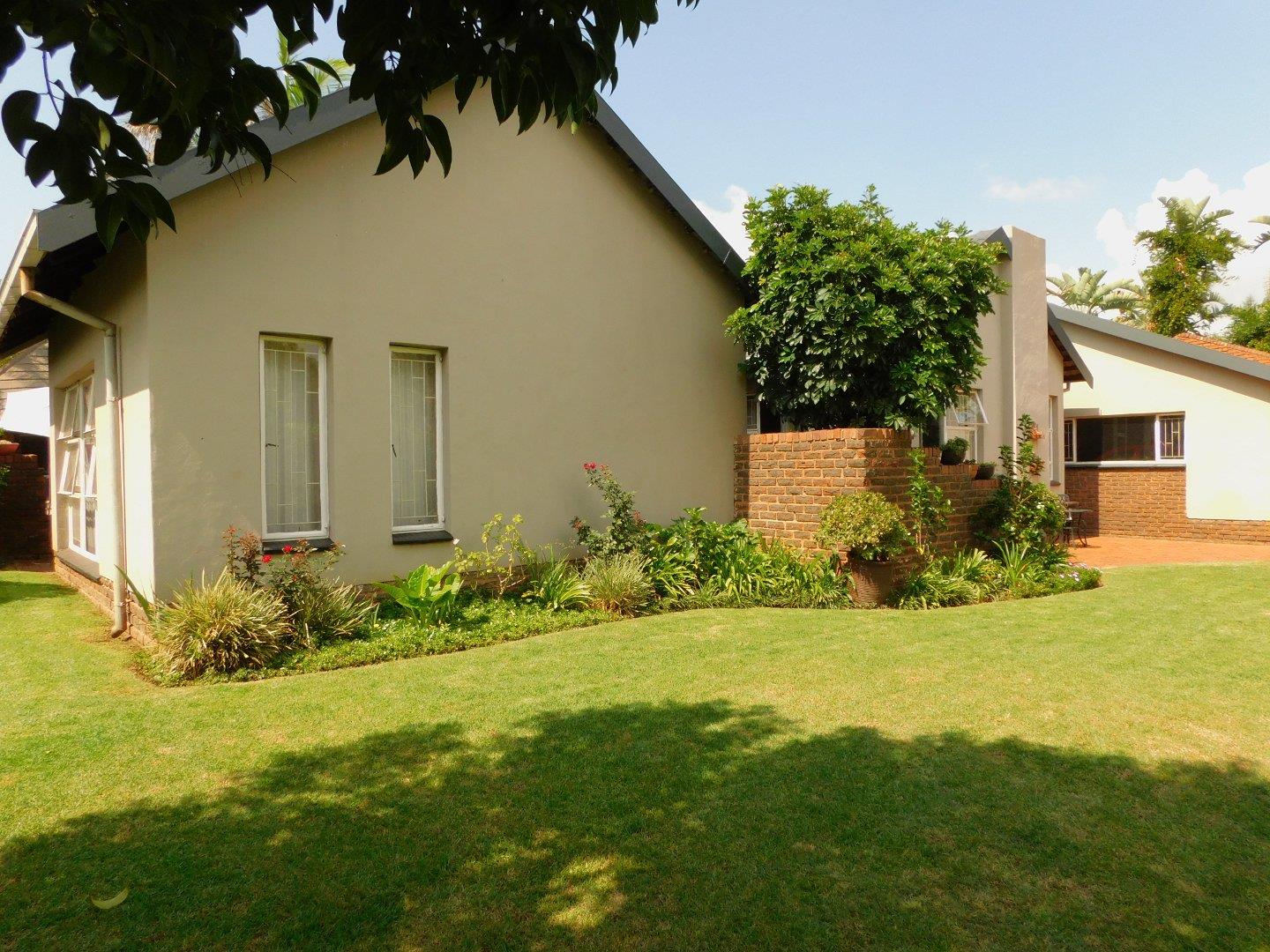 4 Bedroom House for sale in Pierre Van Ryneveld P24114236376