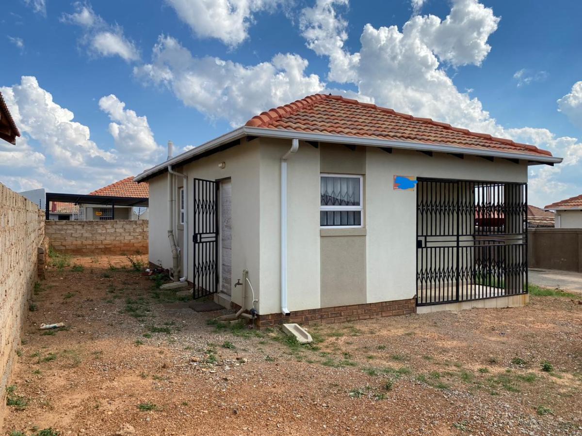 Glenway Estate Property Property and houses for sale in Glenway