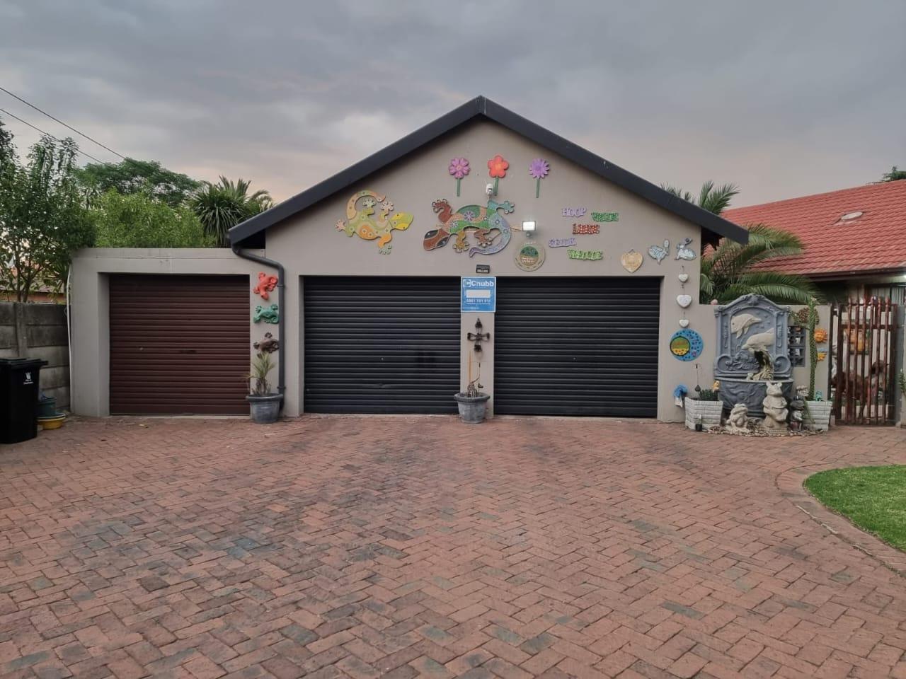 Sharon Park Property Property and houses for sale in Sharon Park