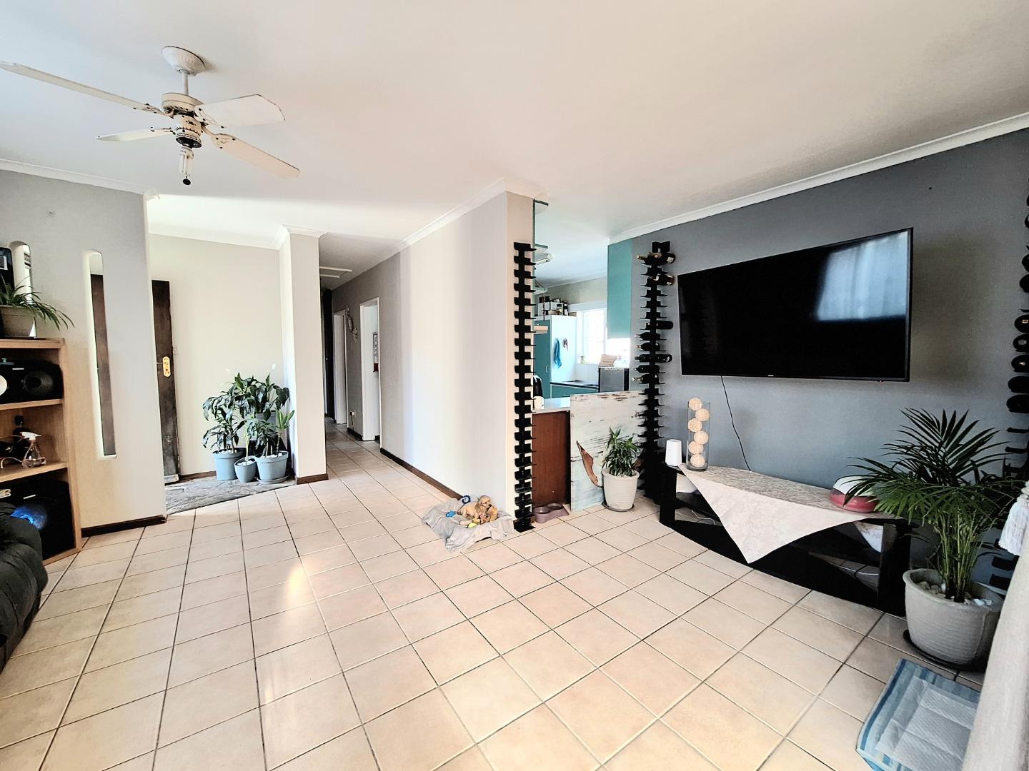 Lansdowne Property Property and houses for sale in Lansdowne