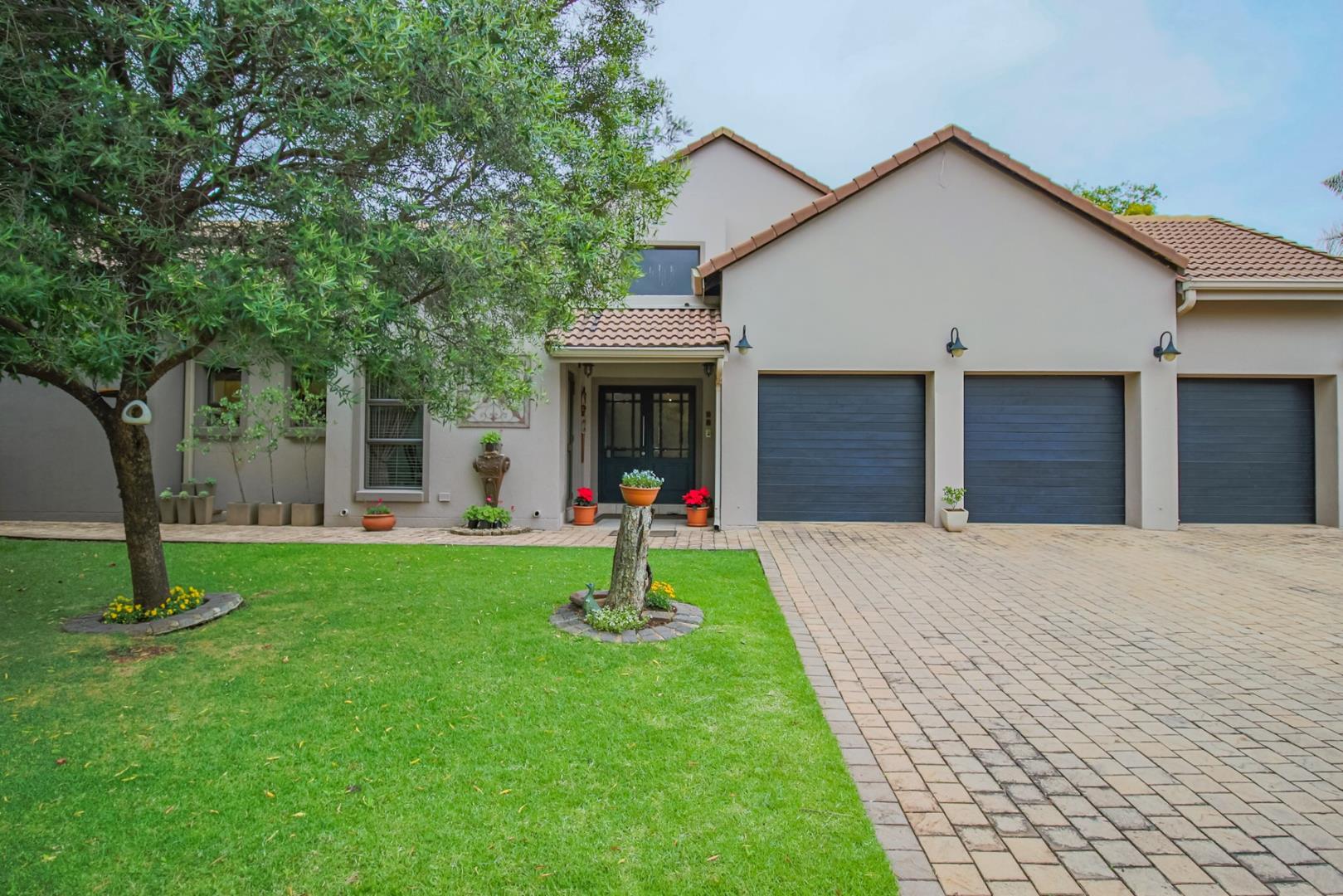 3 Bedroom House to rent in Midfield Estate P24114308193