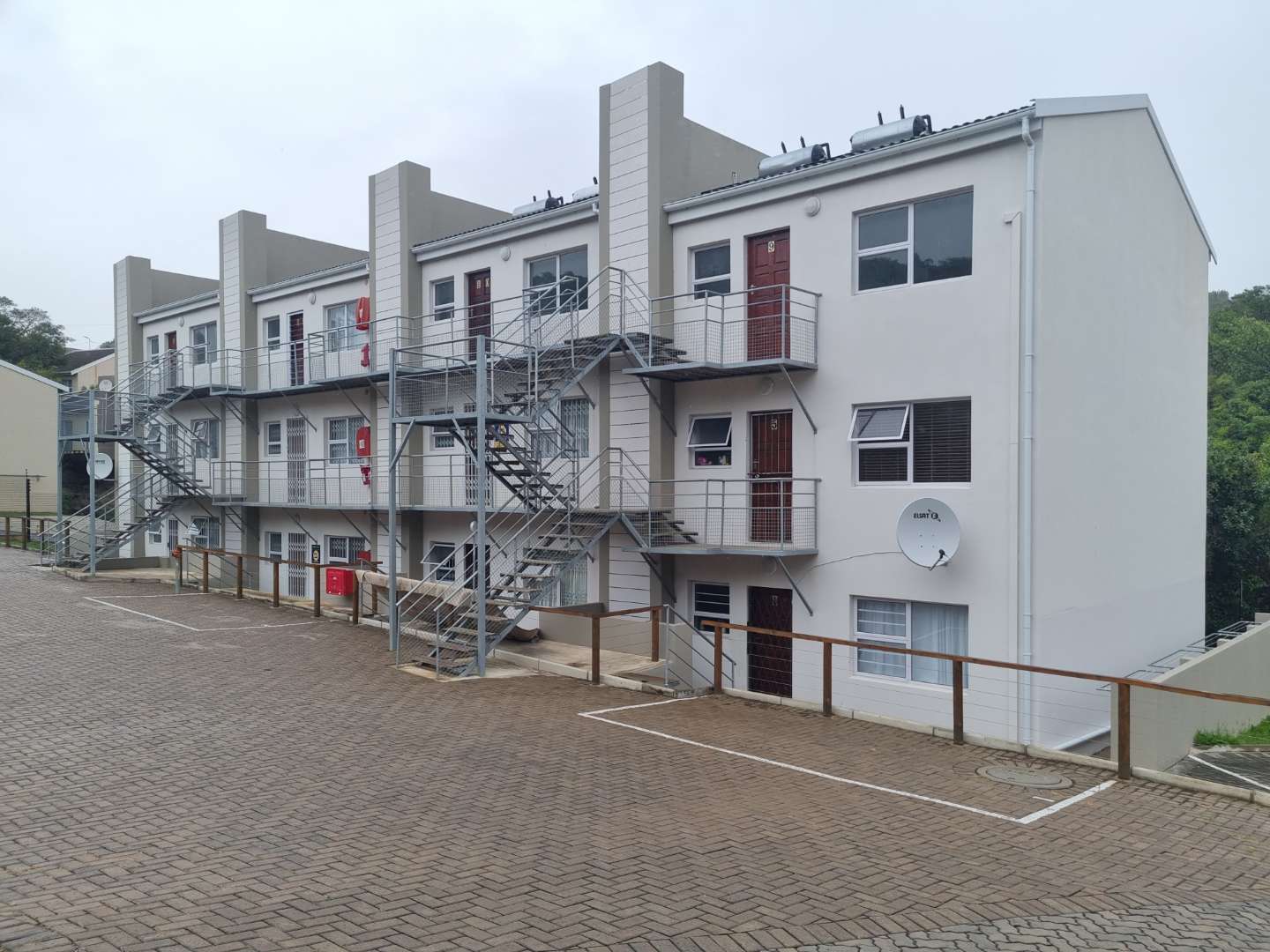 2 Bedroom Apartment / flat for sale in Bonnie Doon P24114239893