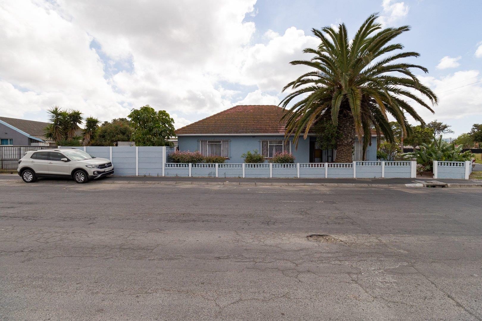 Ravensmead Property Property and houses for sale in Ravensmead