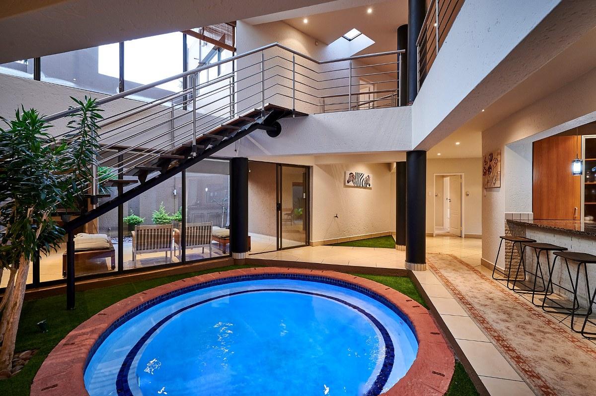 4 Bedroom House to rent in Sandown 154 Royal Sandown Street P24