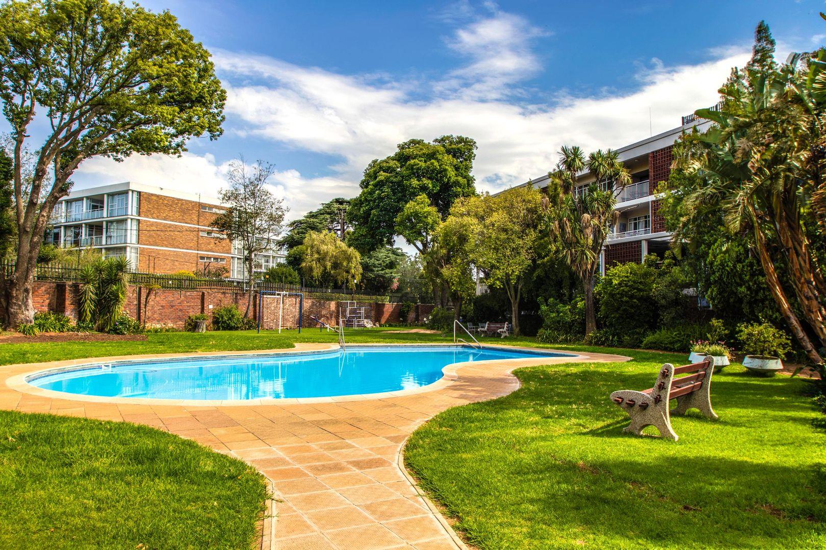 Hyde Park, Sandton Property Apartments / flats for sale in Hyde Park
