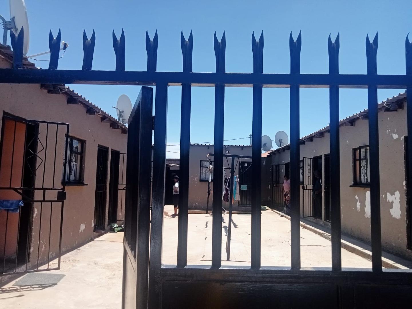 9 Bedroom House for sale in Winnie Mandela 9834 Winne Mandela P24