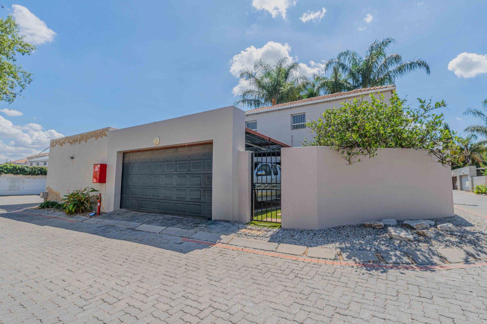 Sunninghill Property Property and houses for sale in Sunninghill Page 10