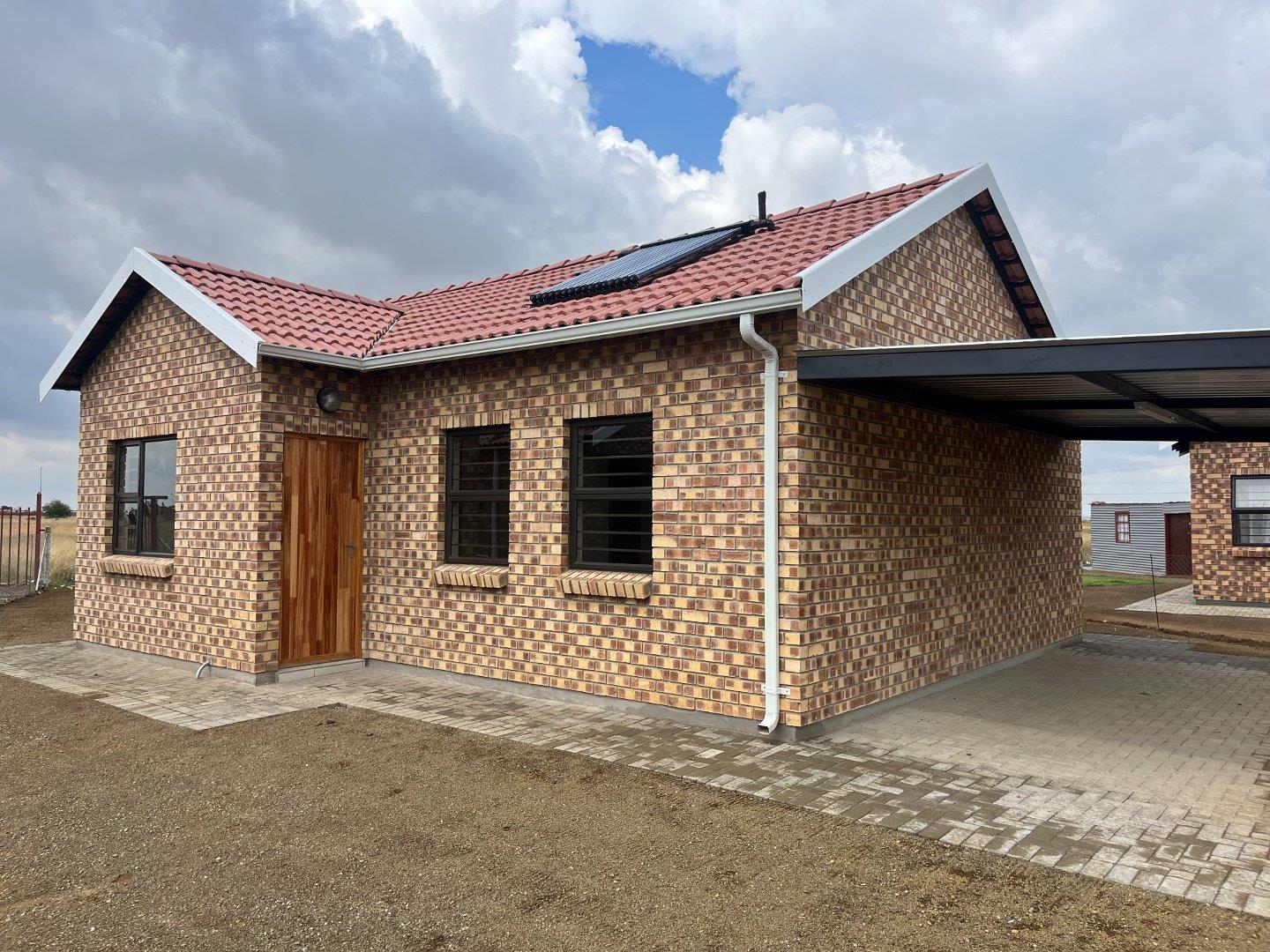 2 Bedroom House for sale in Hillside View P24114244255