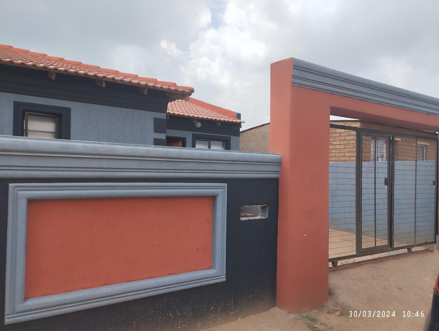 3 Bedroom House for sale in Orange Farm P24114245177