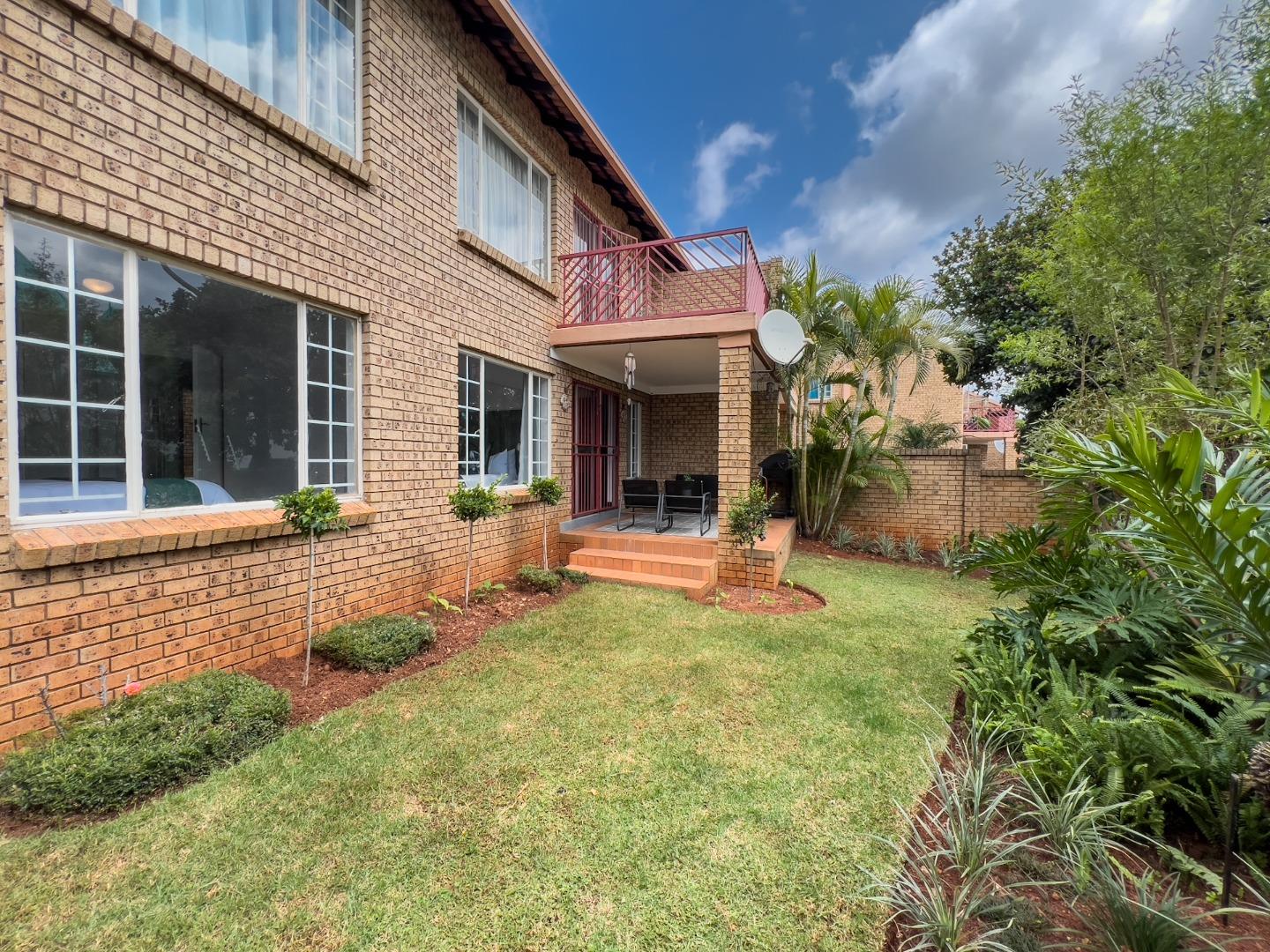 Faerie Glen Property Apartments / flats to rent in Faerie Glen