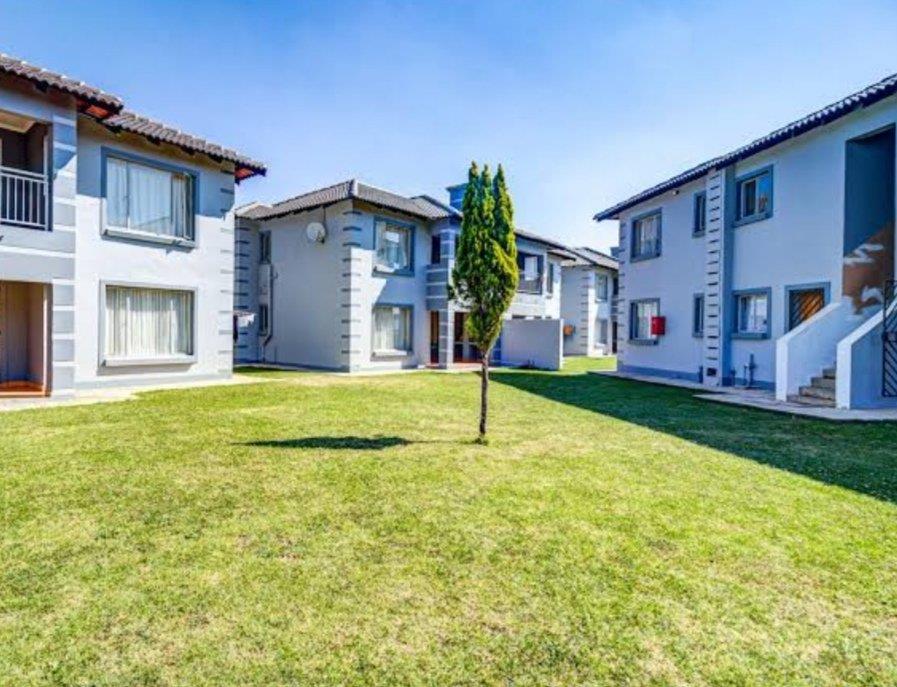 2 Bedroom Townhouse for sale in Crystal Park P24114248277