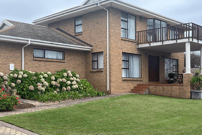 3 Bedroom House for sale in Hartenbos Central 40 Magersfontein Way