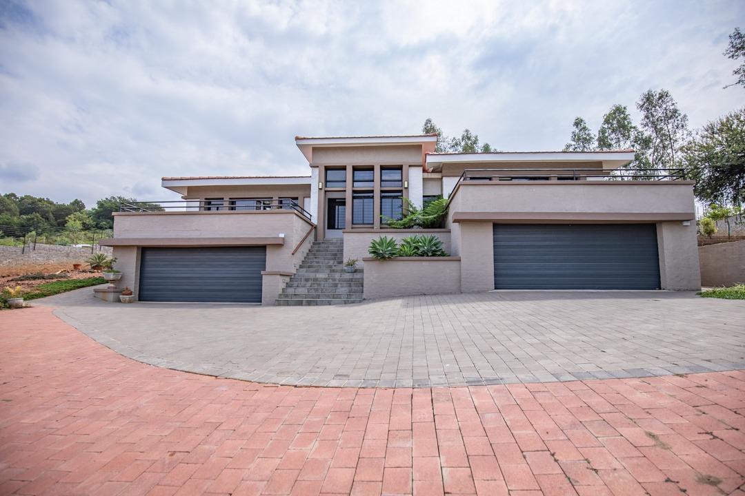 4 Bedroom House for sale in Waterkloof Heights 176 Ansellia Drive