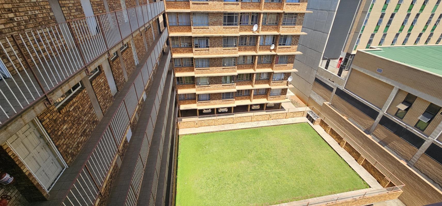 2 Bedroom Apartment / flat for sale in Hatfield 1172 Street