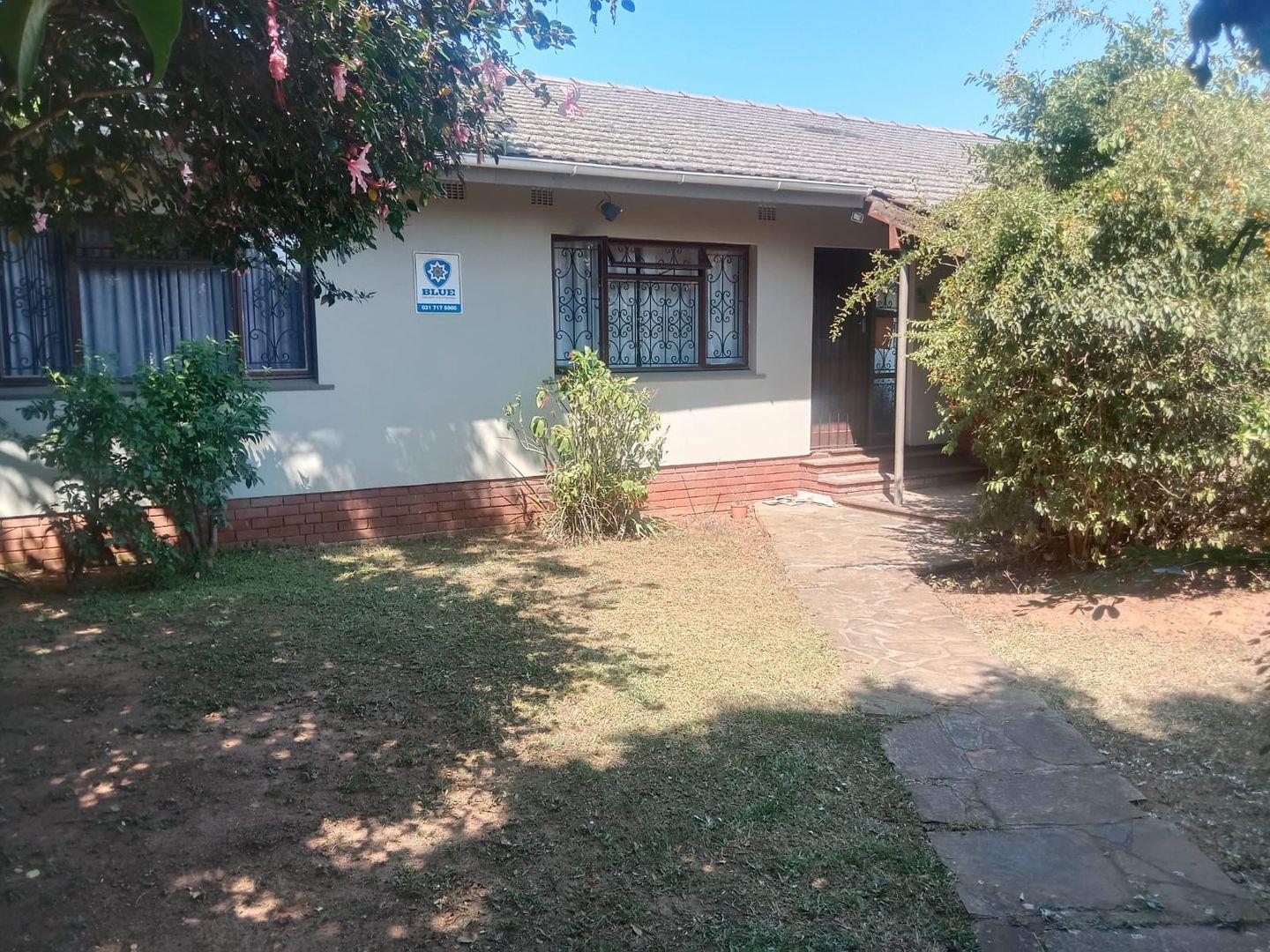 3 Bedroom House for sale in Carrington Heights P24114253258