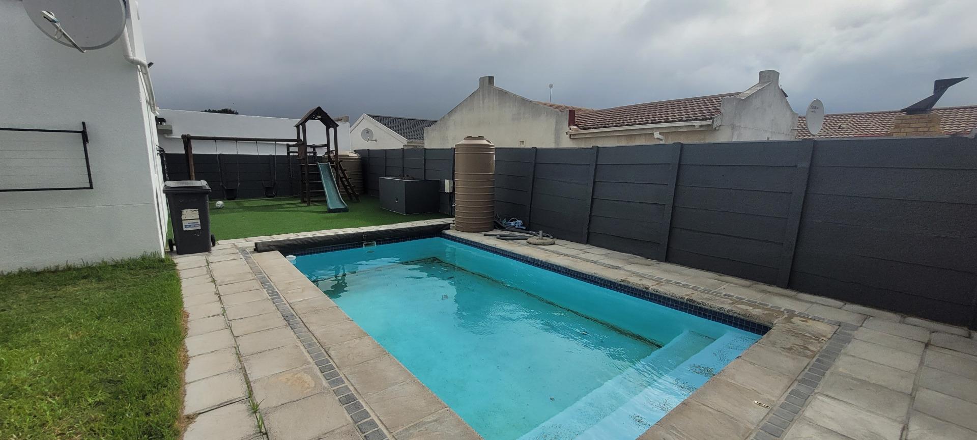 3 Bedroom House for sale in Northpine P24114252459