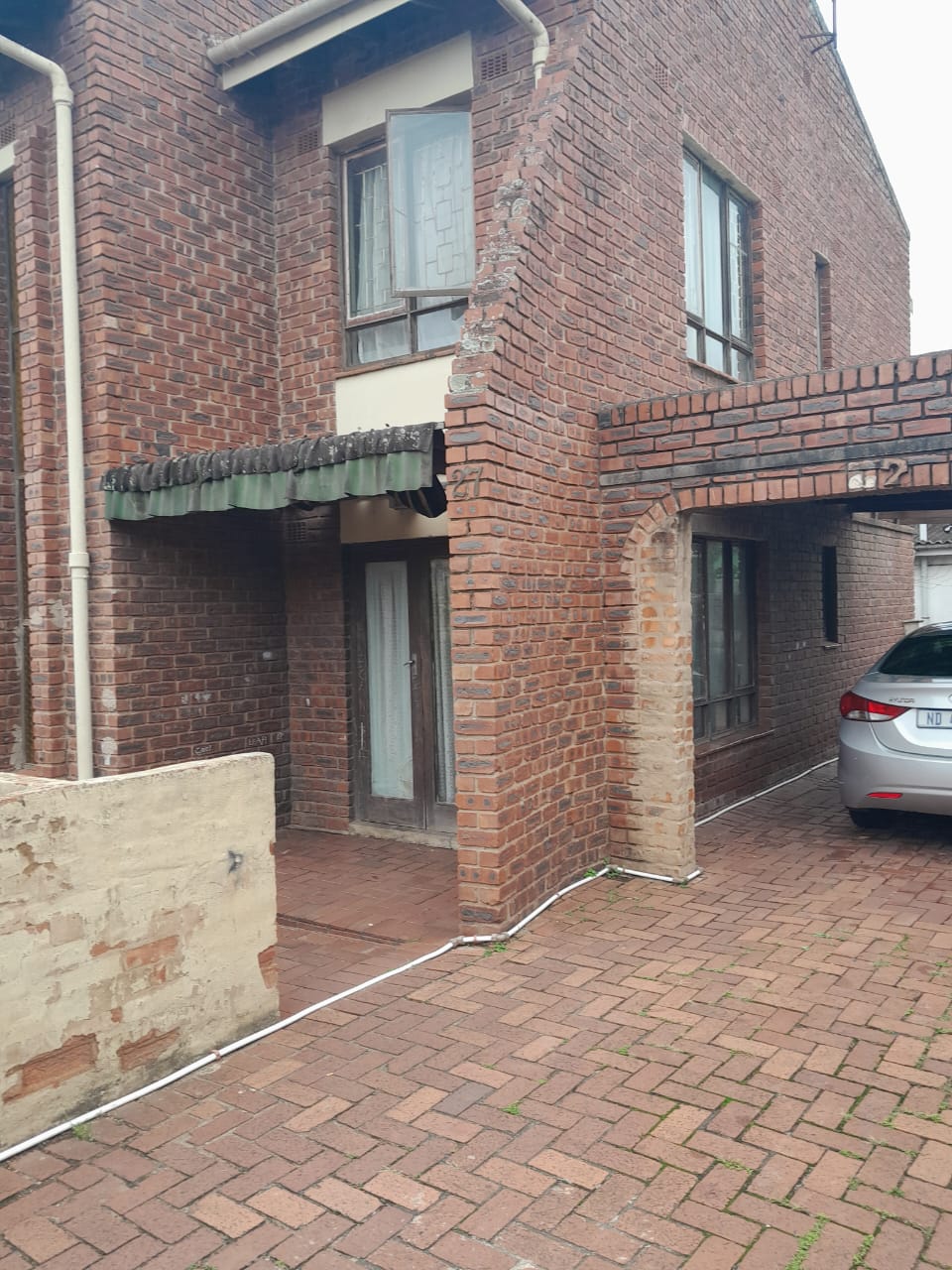 4 Bedroom House for sale in Sydenham P24114254447