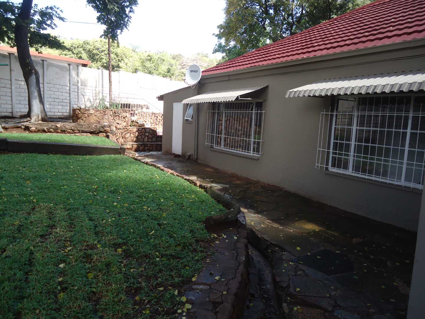 5 Bedroom House for sale in Silverton P24114255441