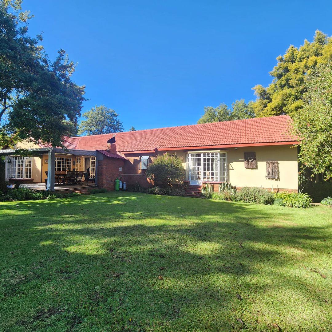 4 Bedroom House for sale in Brackenhurst 72 Appelgrein P24114256192